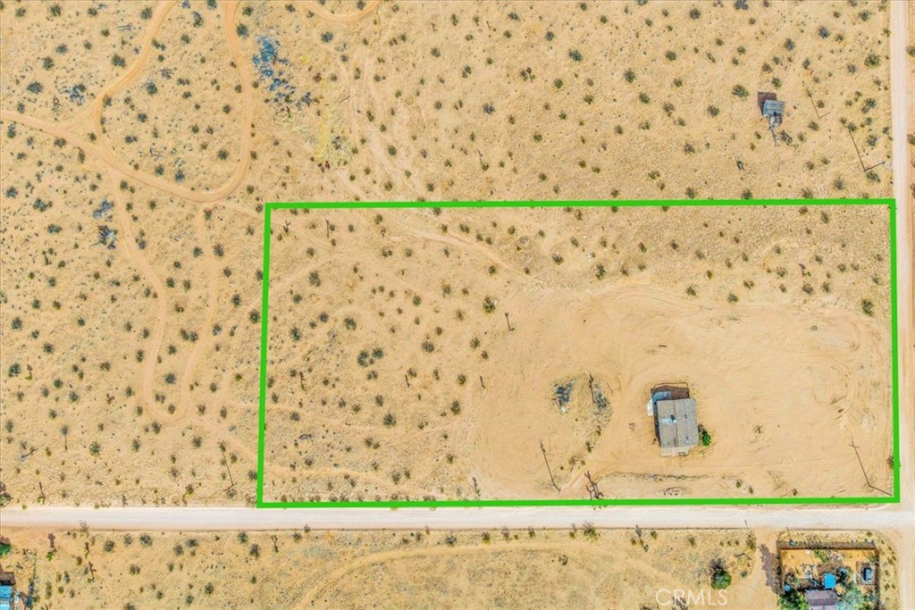 59724 Stearman Road Landers, CA 92285 - Photo 21 of 38 view of a lake view