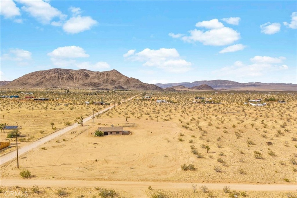 59724 Stearman Road Landers, CA 92285 - Photo 24 of 38