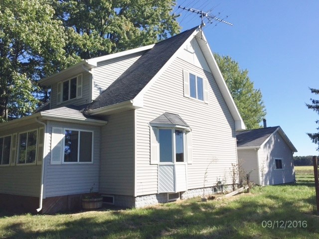 5346 North Loomis Road Coleman, MI 48618 - Photo 2 of 15 1823165-1.JPG
