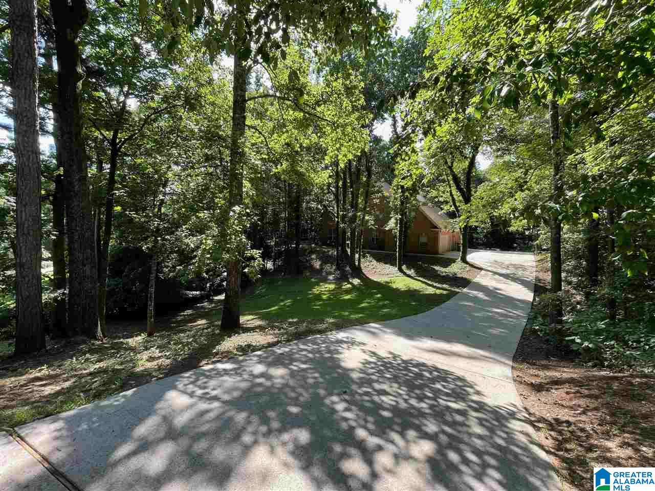 212 Cahaba Lake Circle Helena, AL 35080 - Photo 5 of 47