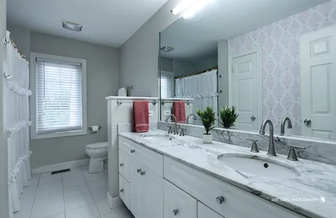 $975,000 | 23475 West Newhaven Drive, Hawthorn Woods, IL 60047