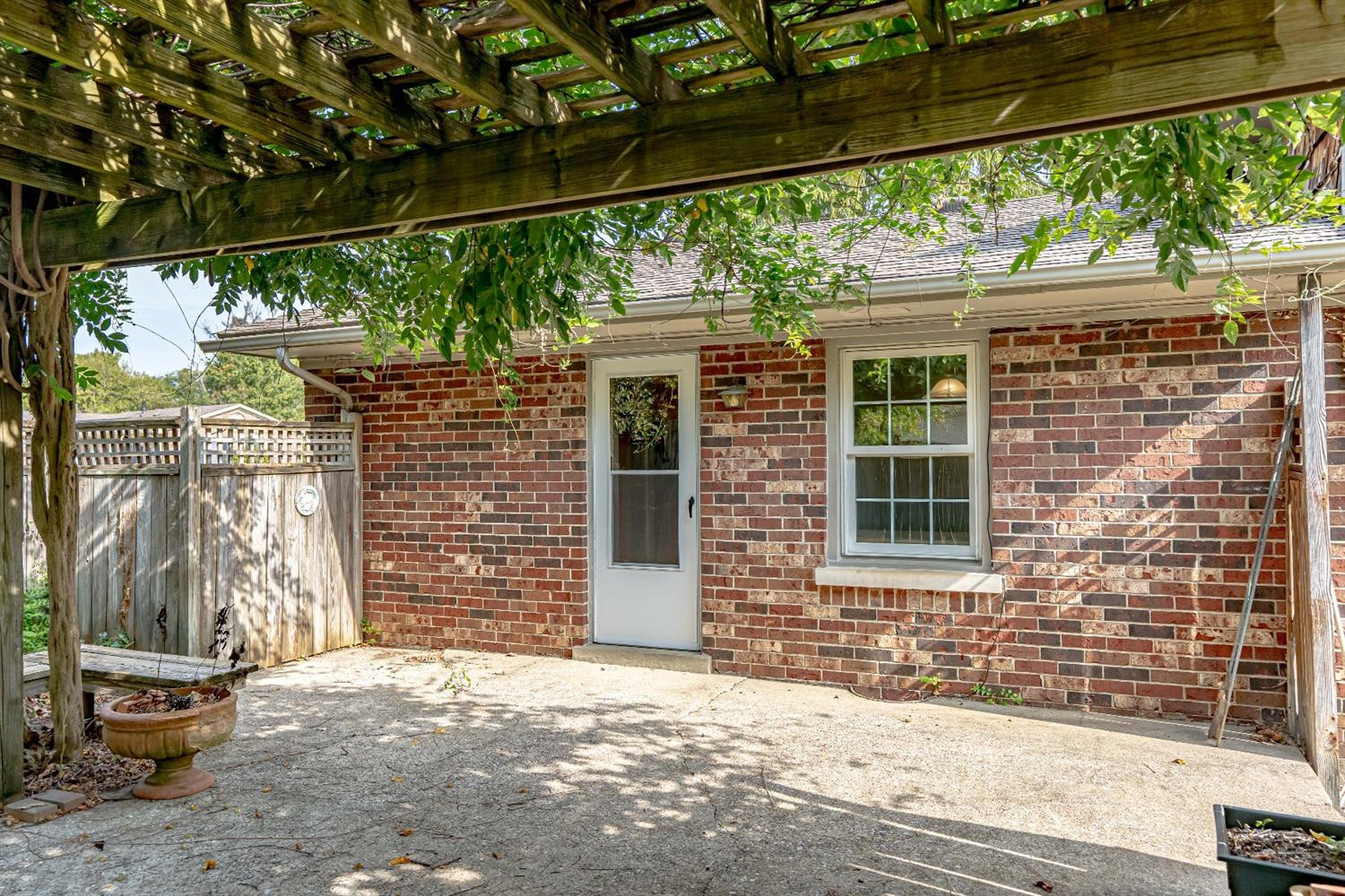 102 Ravenwood Road Versailles, KY 40383 - Photo 36 of 49 Photo 36