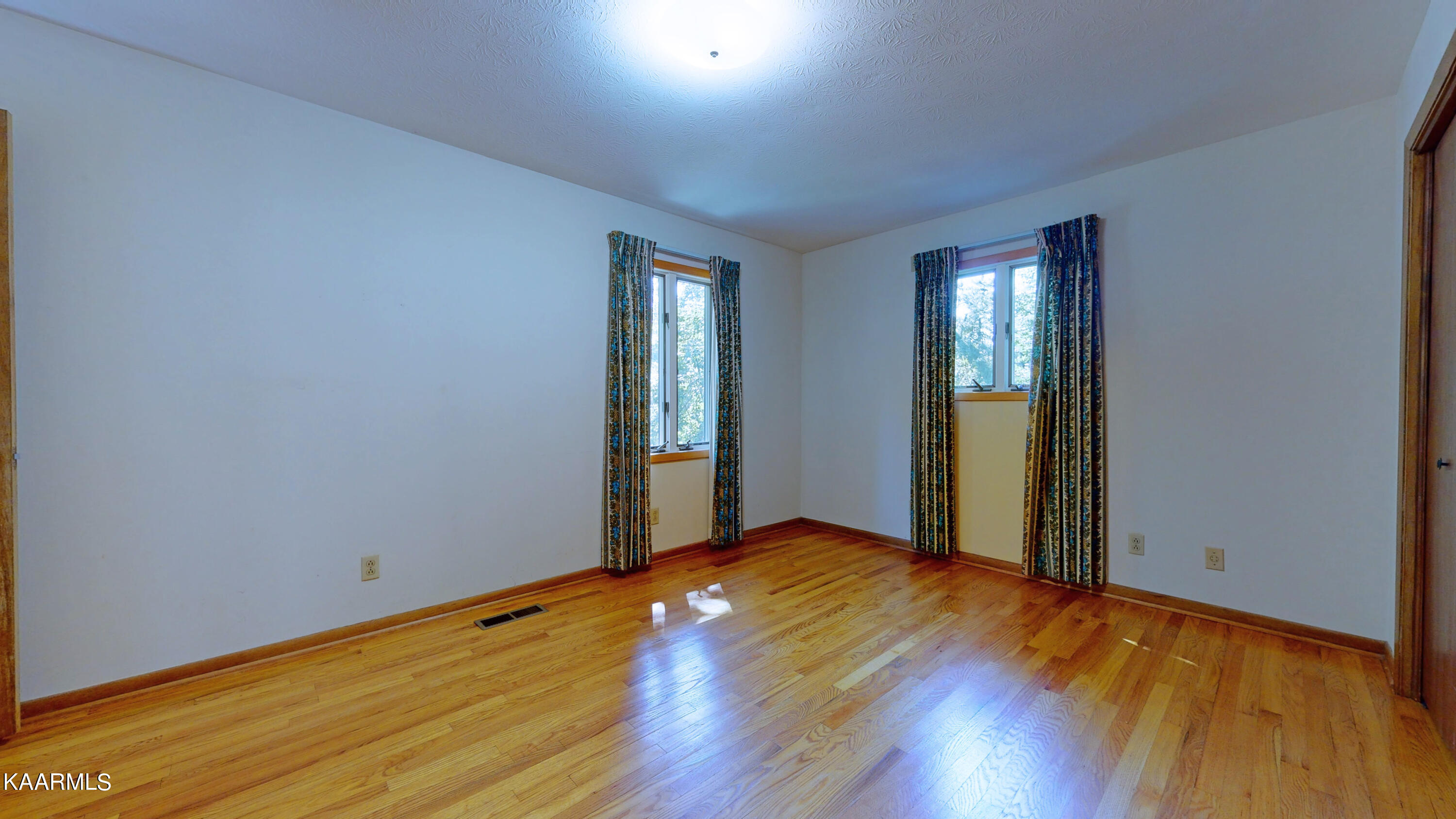 105 Netherlands Road Oak Ridge, TN 37830 - Photo 22 of 32 105-22