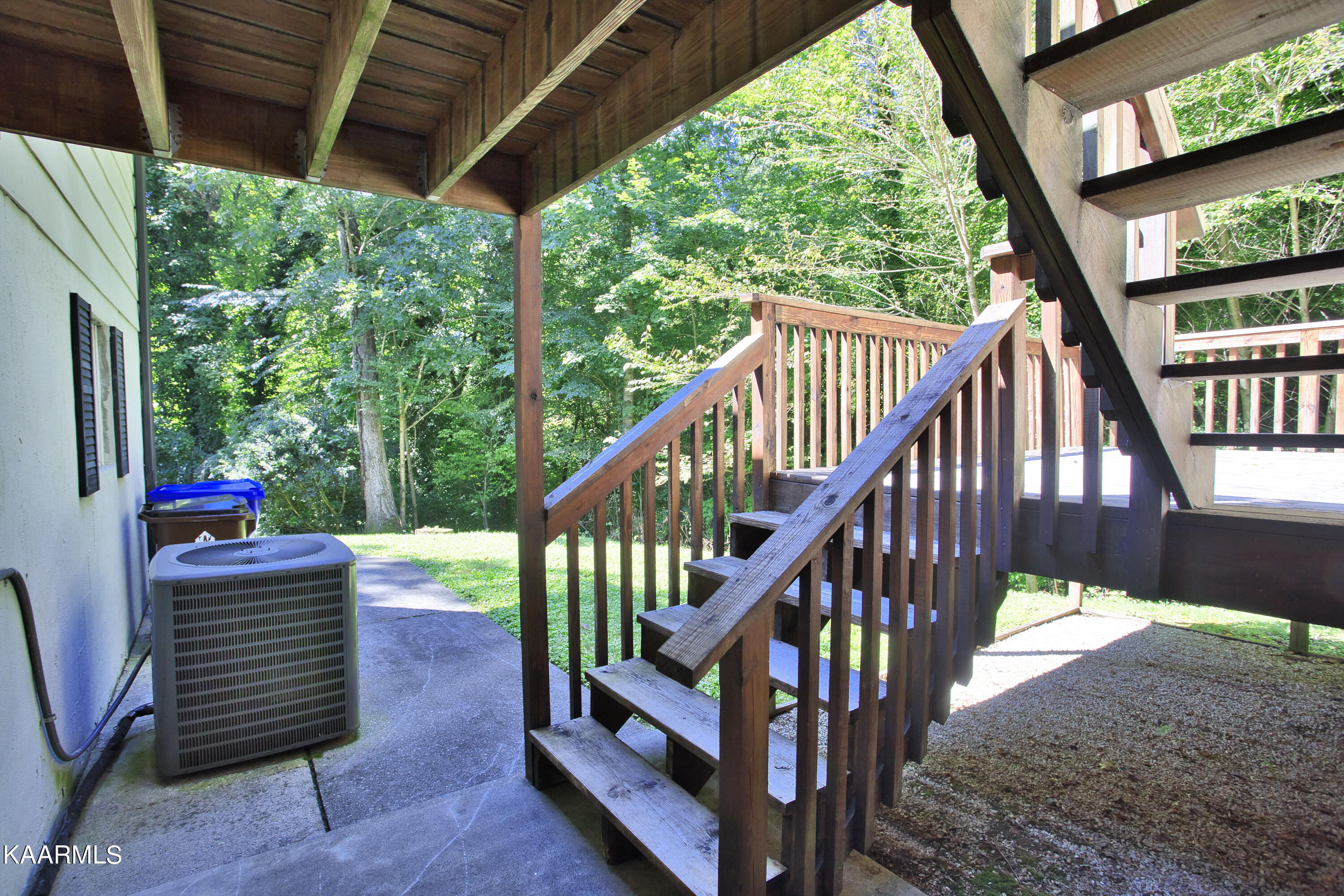 105 Netherlands Road Oak Ridge, TN 37830 - Photo 7 of 32 105-7