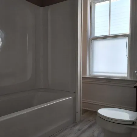 $1,875 | 517-519 2nd Street, Unit 2, Fall River, MA 02721