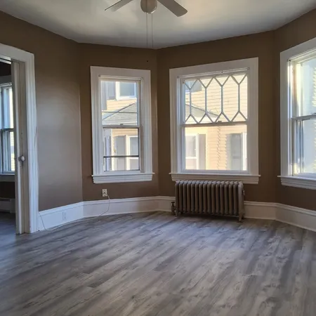 $1,875 | 517-519 2nd Street, Unit 2, Fall River, MA 02721