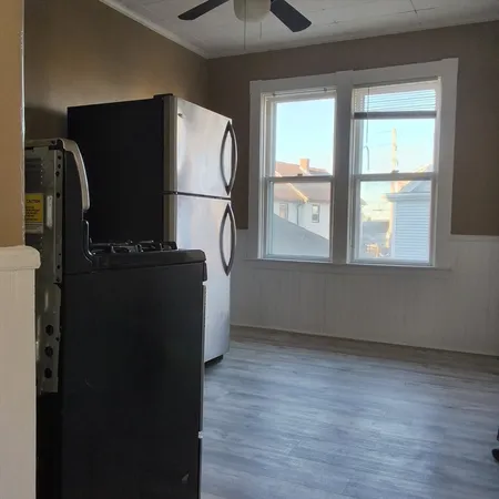 $1,875 | 517-519 2nd Street, Unit 2, Fall River, MA 02721