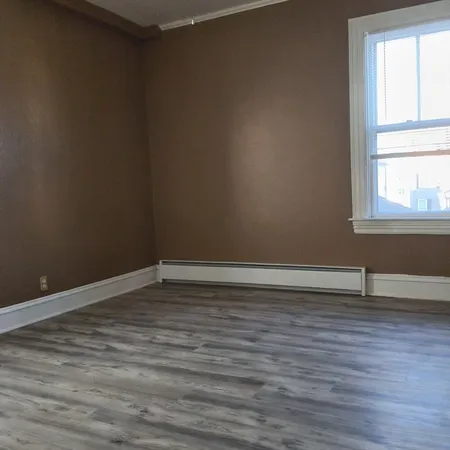 $1,875 | 517-519 2nd Street, Unit 2, Fall River, MA 02721