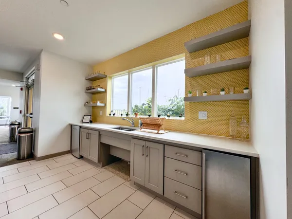 $1,500 | 400 Herron Drive, Unit 305, Nashville, TN 37210