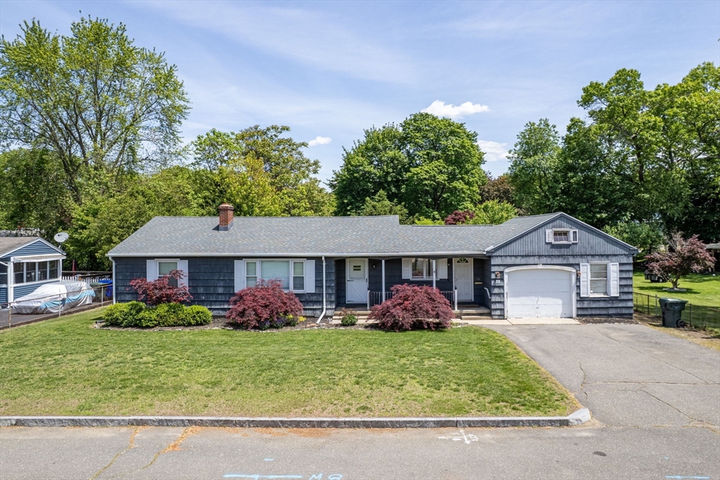 59 Kulig Street Springfield, MA 01104 - Photo 1 of 32 Gallery Image 1