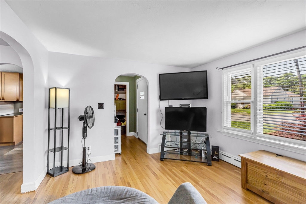 59 Kulig Street Springfield, MA 01104 - Photo 14 of 32 Gallery Image 14