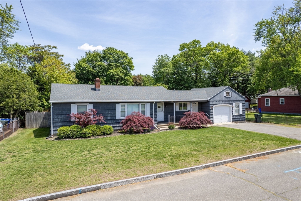 59 Kulig Street Springfield, MA 01104 - Photo 4 of 32 Gallery Image 4