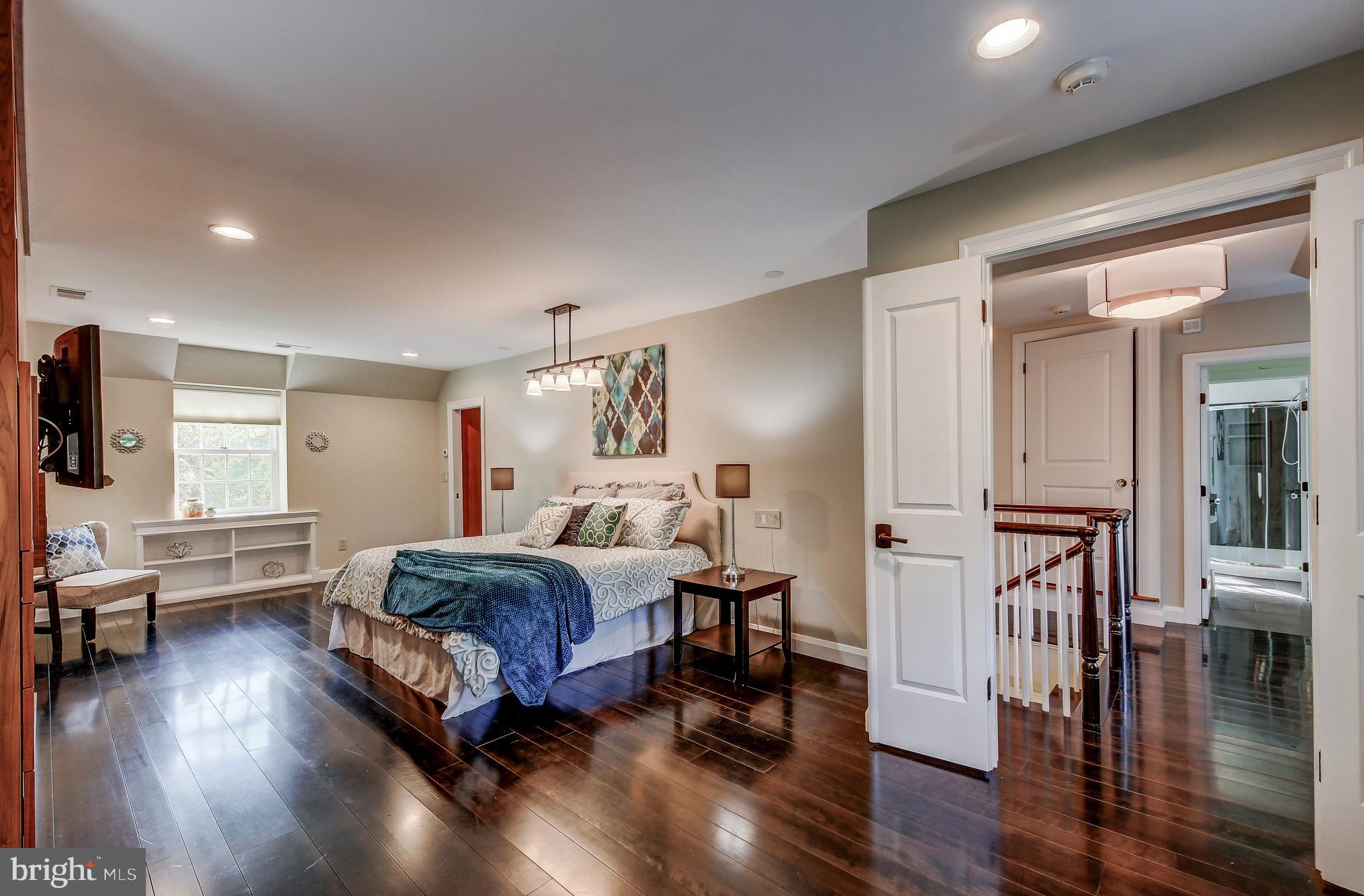 216 St Dunstans Road Baltimore, MD 21212 - Photo 22 of 47 Expansive