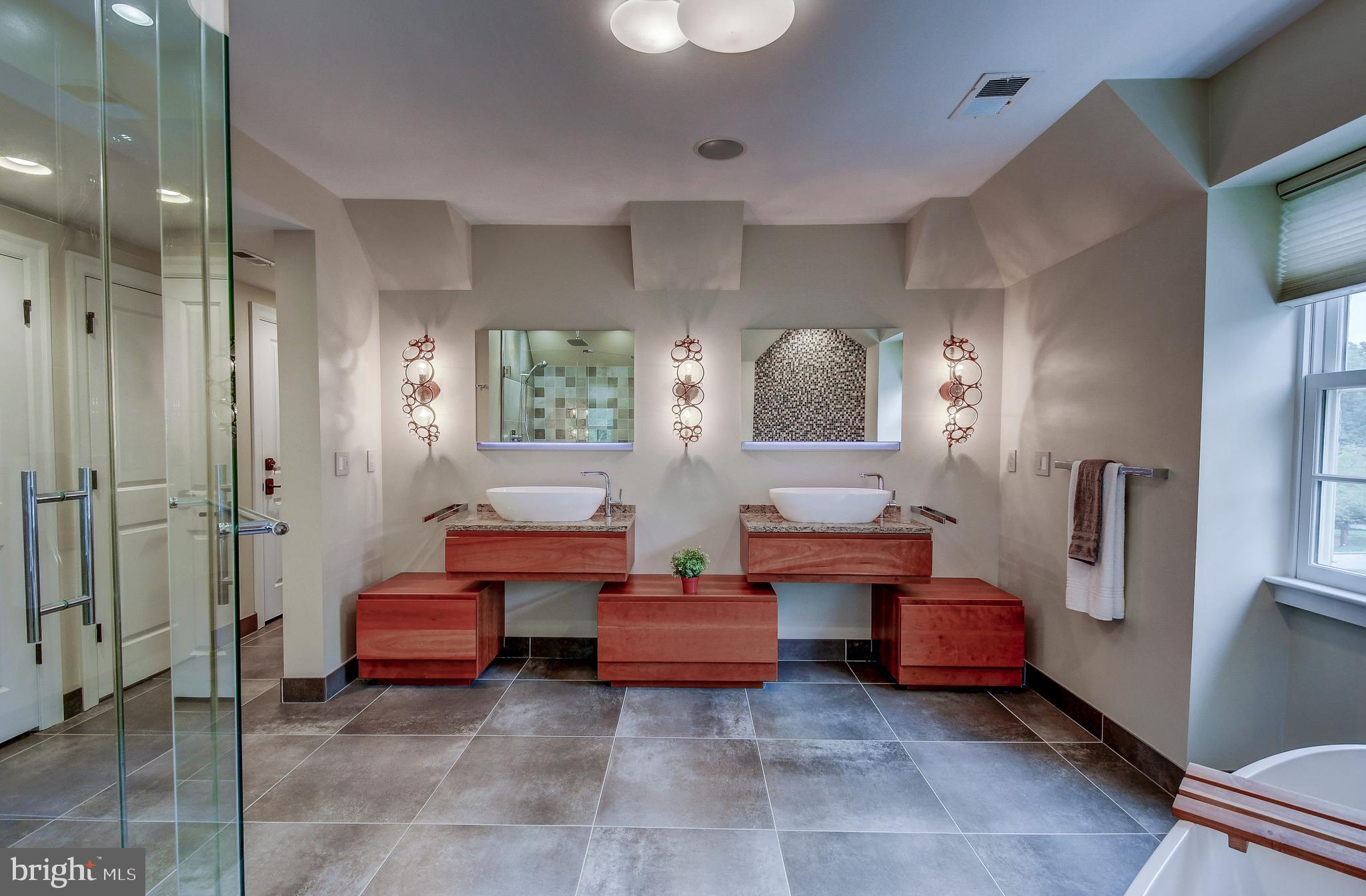 216 St Dunstans Road Baltimore, MD 21212 - Photo 29 of 47 His & her vanities