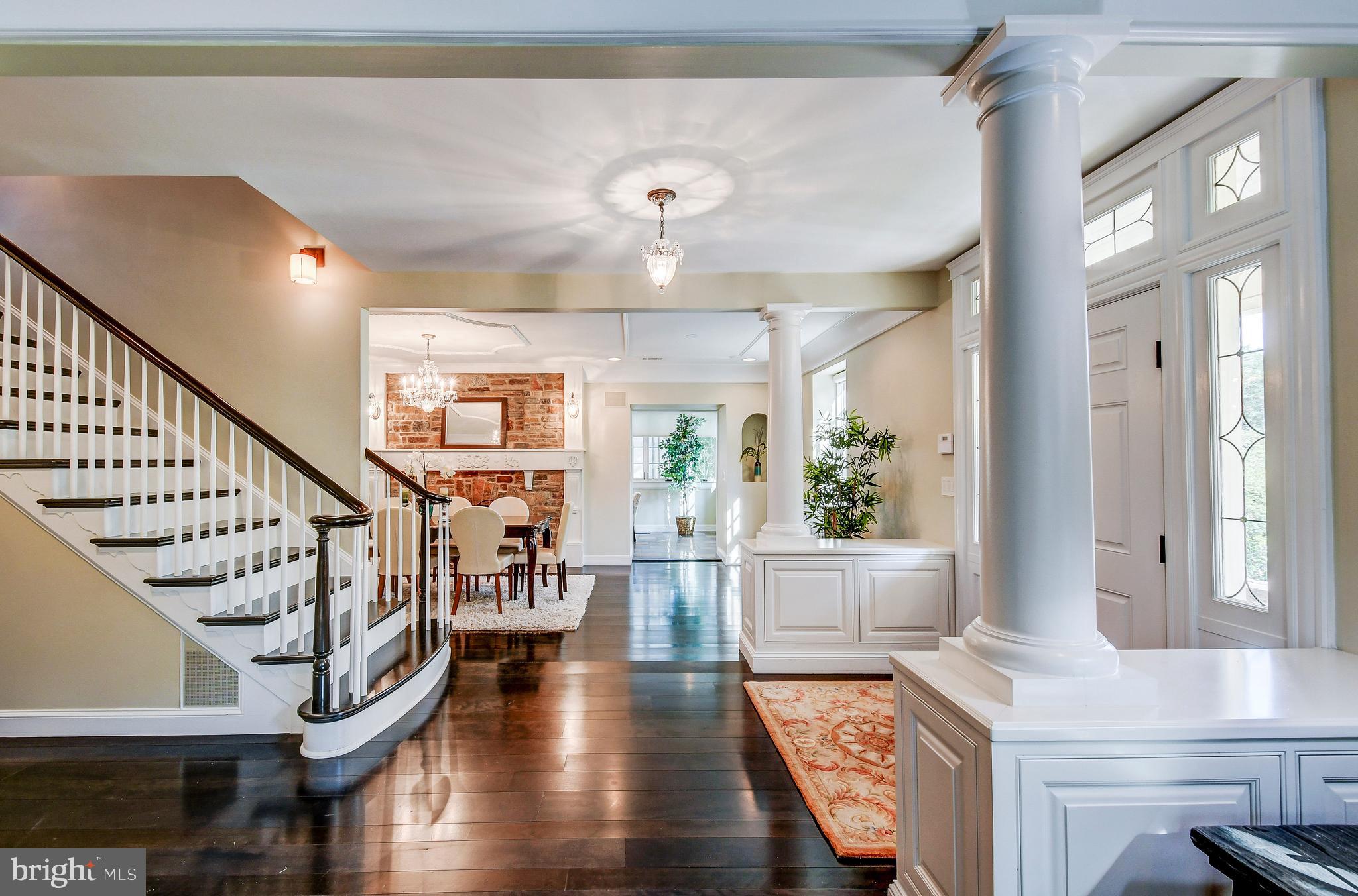 216 St Dunstans Road Baltimore, MD 21212 - Photo 8 of 47 Stunning hardwoods with radiant heat