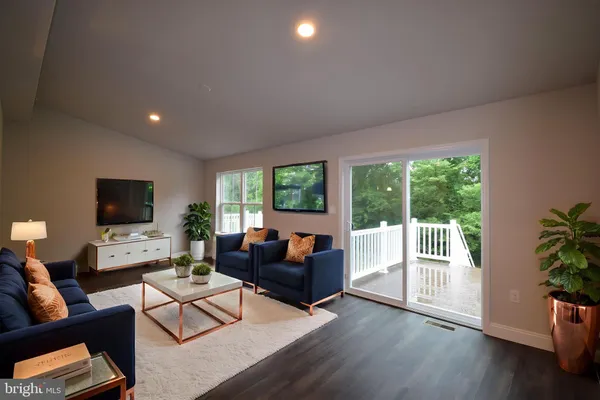 $355,000 | 221 Lucille Way, Fleetwood, PA 19522