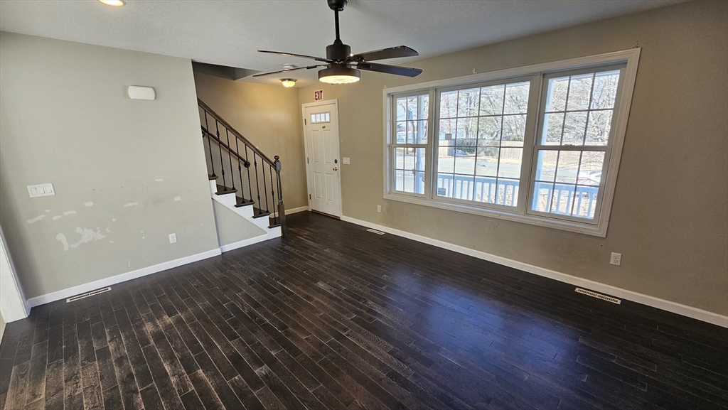 175 Fiberloid Street Springfield, MA 01151 - Photo 7 of 27