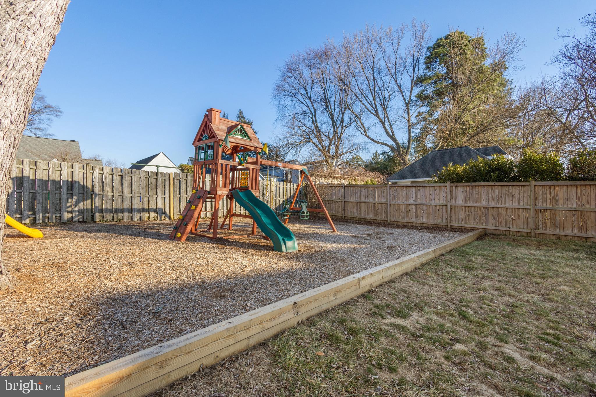 304 Locust Avenue Annapolis, MD 21401 - Photo 37 of 58 a view of outdoor space with entertaining space