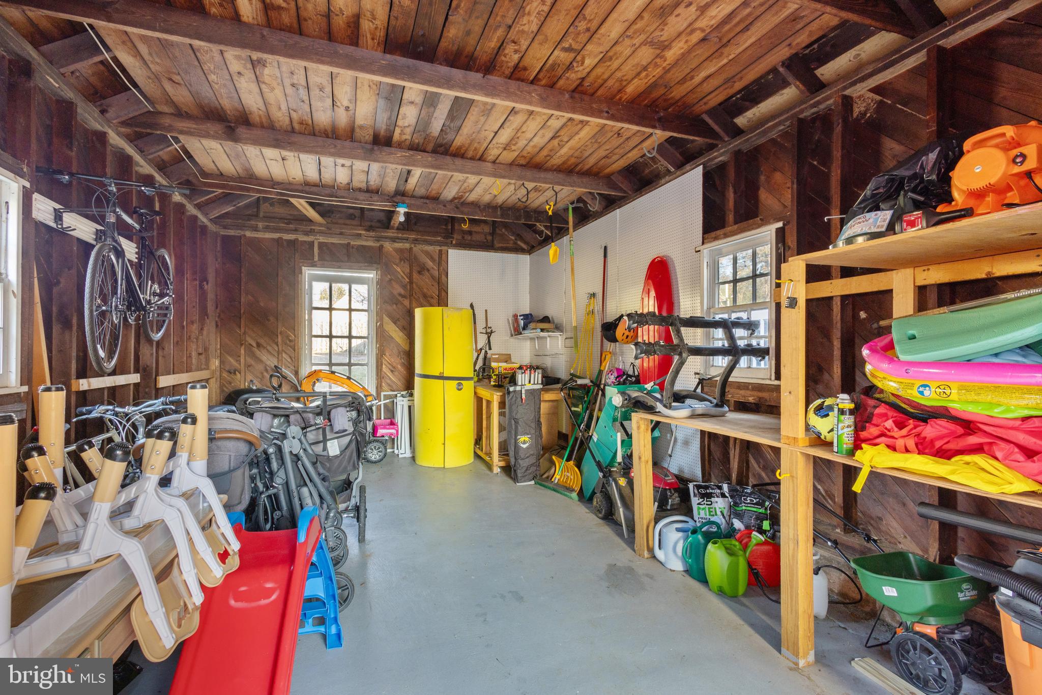 304 Locust Avenue Annapolis, MD 21401 - Photo 42 of 58 a view of storage in a room