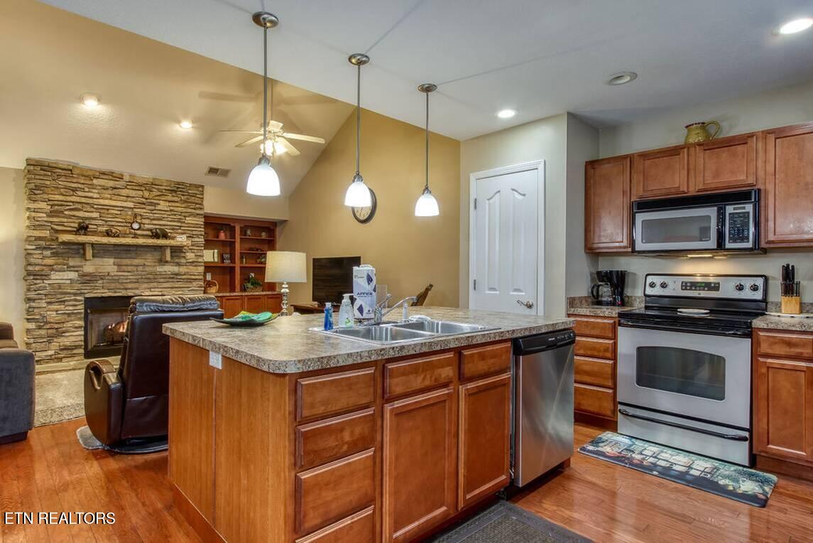 332 Meriwether Way Pigeon Forge, TN 37863 - Photo 9 of 32 1000016514