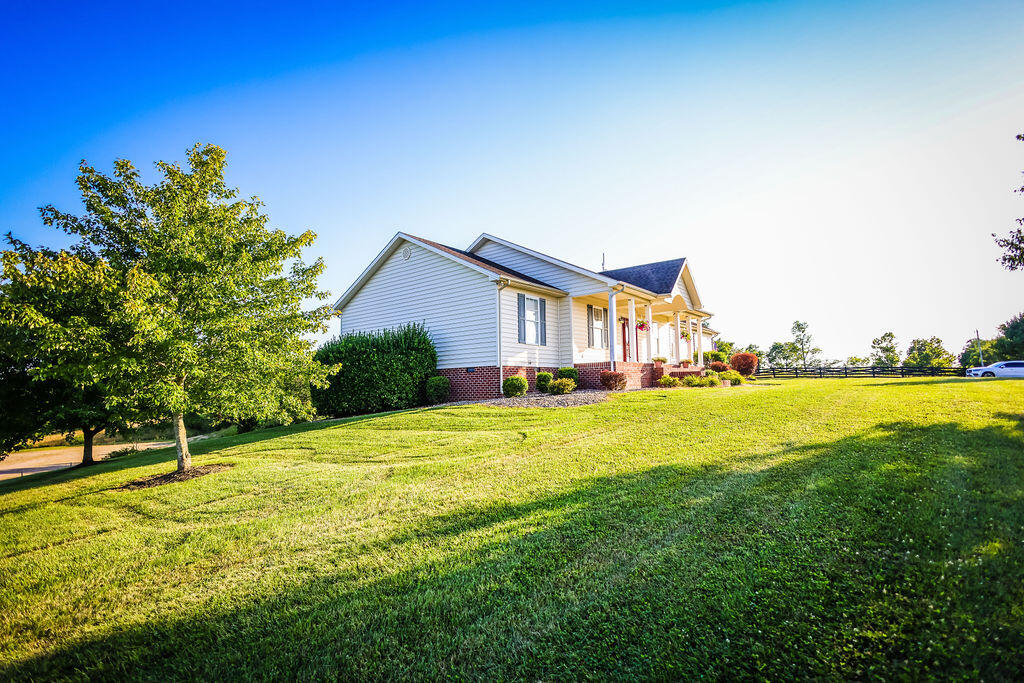 650 Tonkin Road Mount Sterling, KY 40353 - Photo 5 of 39 8W4A9153