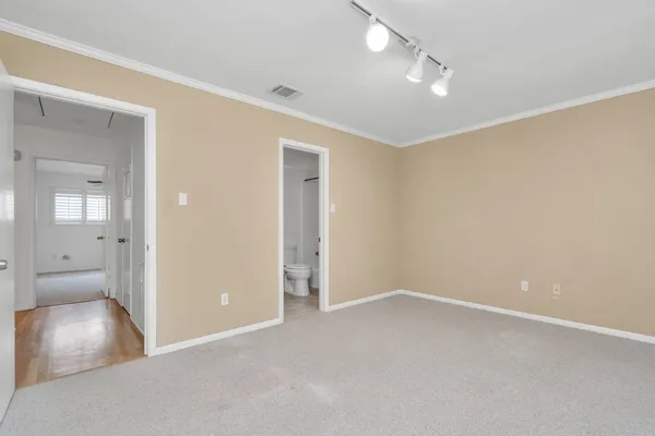 $2,750 | 3934 Roseland Street, Houston, TX 77006