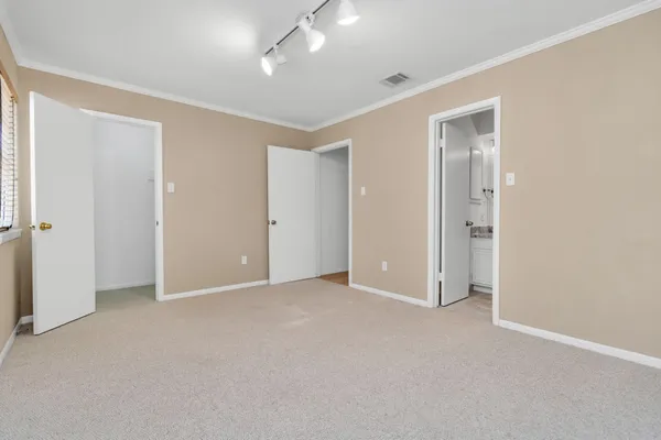 $2,750 | 3934 Roseland Street, Houston, TX 77006