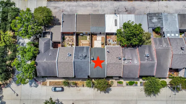 $2,750 | 3934 Roseland Street, Houston, TX 77006