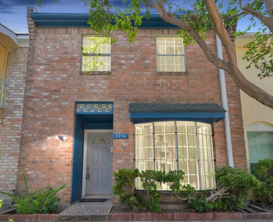$2,750 | 3934 Roseland Street, Houston, TX 77006