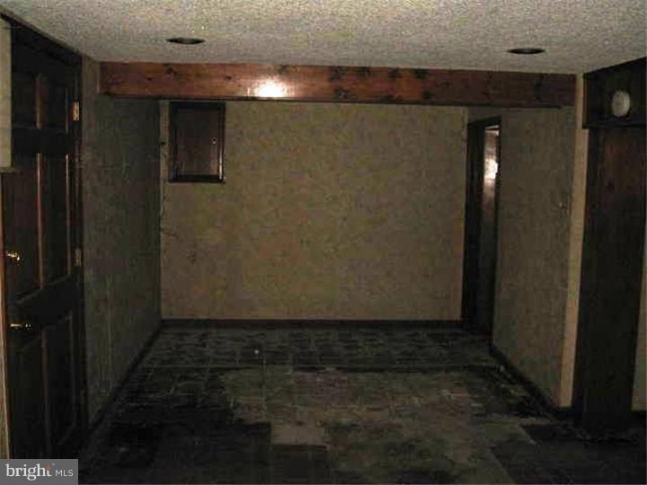 618 Wynnbrook Road Secane, PA 19018 - Photo 14 of 25