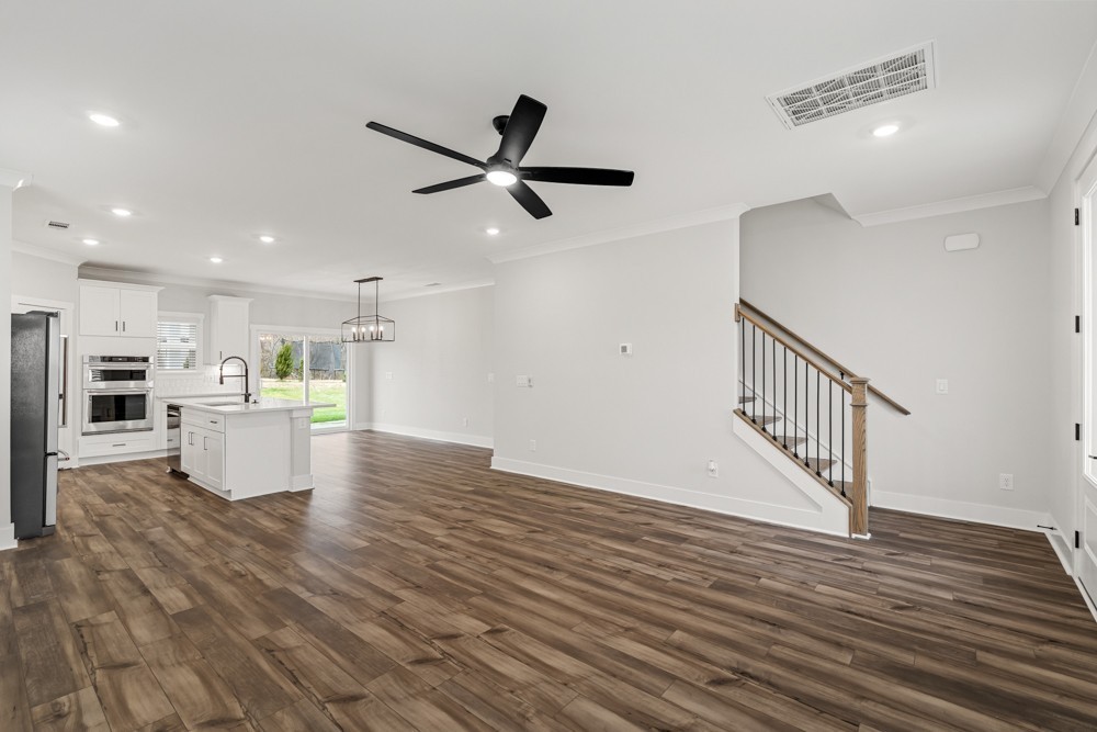 369 Springbrook Boulevard White House, TN 37188 - Photo 2 of 21