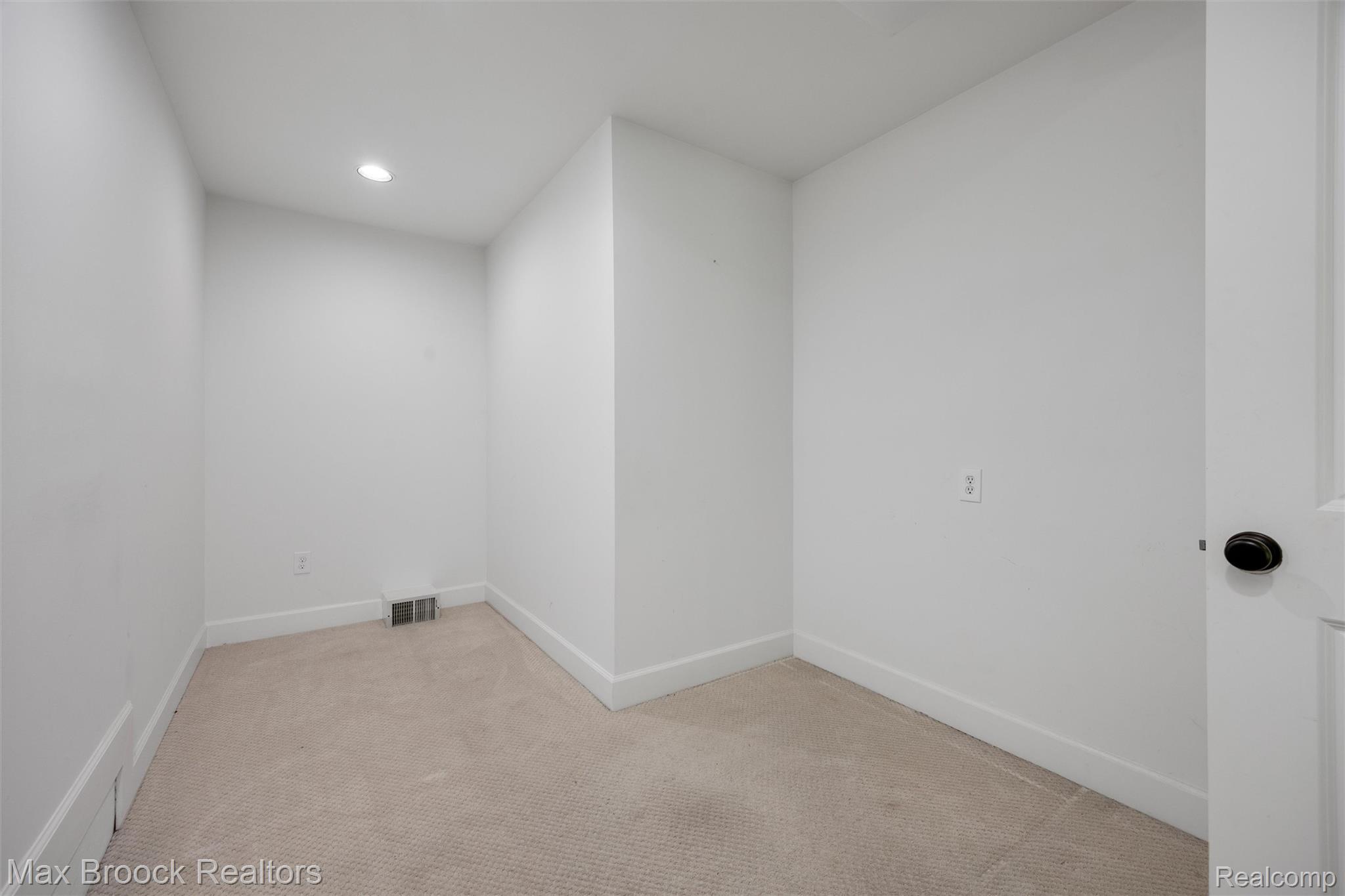 3797 South Darlington Road Bloomfield Hills, MI 48301 - Photo 36 of 63 Primary flex room