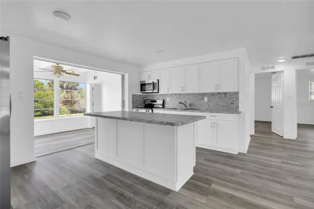 $1,800 | 644 Bonita Court, Punta Gorda, FL 33950