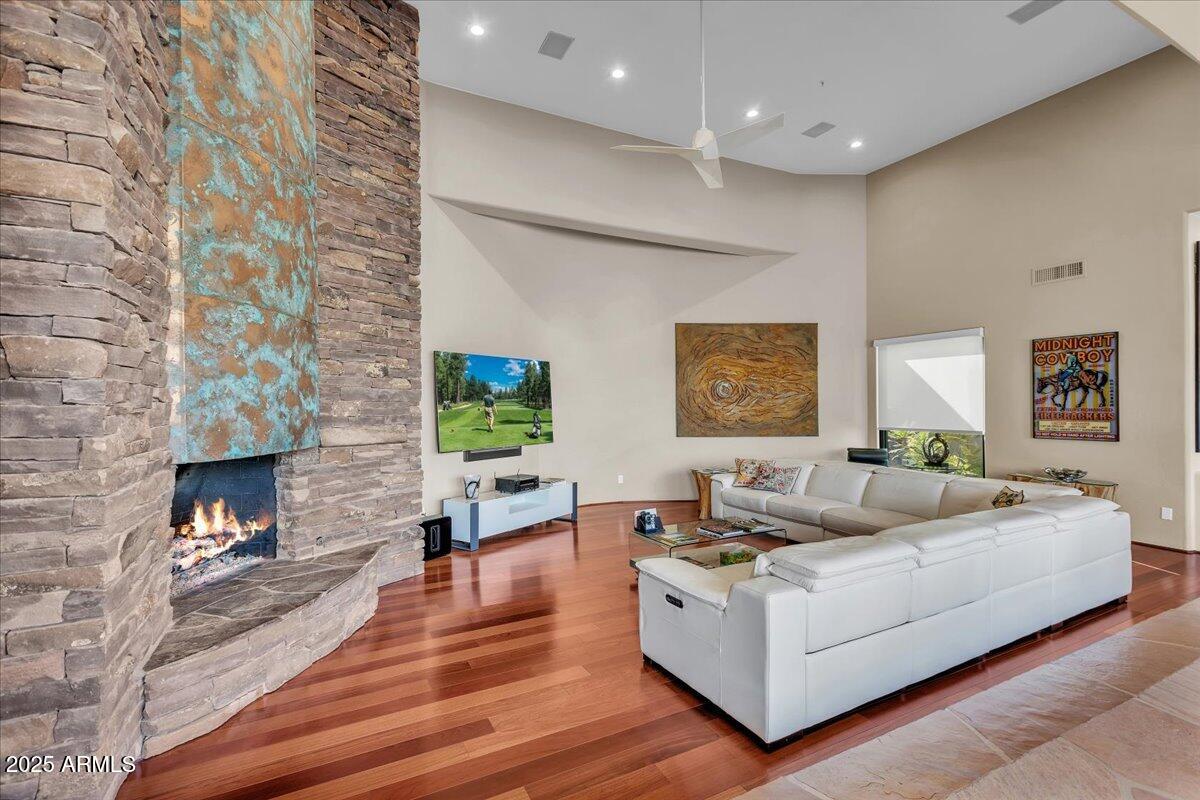 10040 East Happy Valley Road, Unit 300 Scottsdale, AZ 85255 - Photo 16 of 92 Great Room