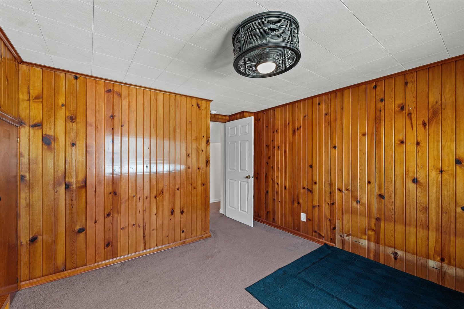 1608 West Springfield Avenue Champaign, IL 61821 - Photo 26 of 36 an entryway with wooden floor