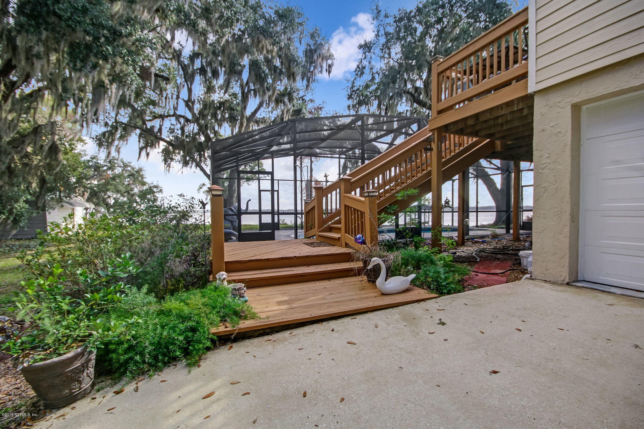 539 West River Road Palatka, FL 32177 - Photo 6 of 88 WRiverRd539 - Entryway