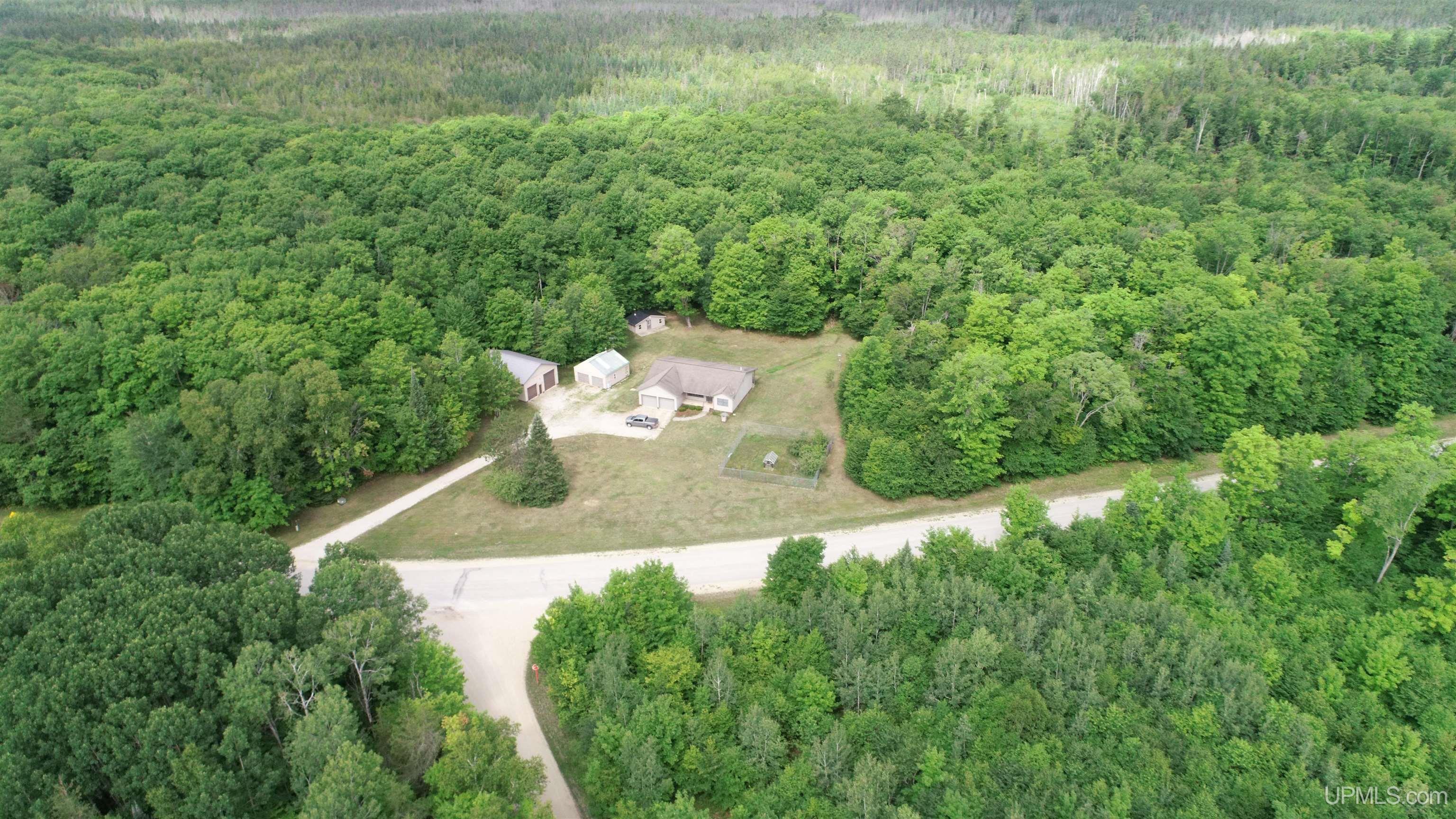 7054 West Co Road Manistique, MI 49854 - Photo 4 of 32