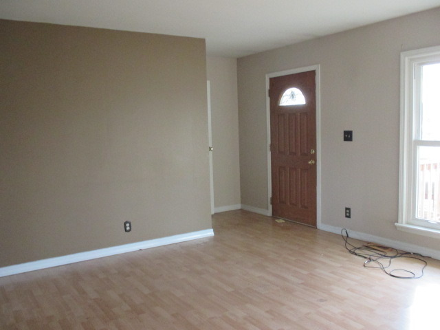 1251 Post Road Aurora, IL 60506 - Photo 3 of 10