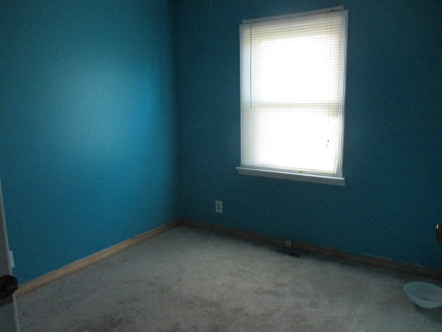 1251 Post Road Aurora, IL 60506 - Photo 6 of 10