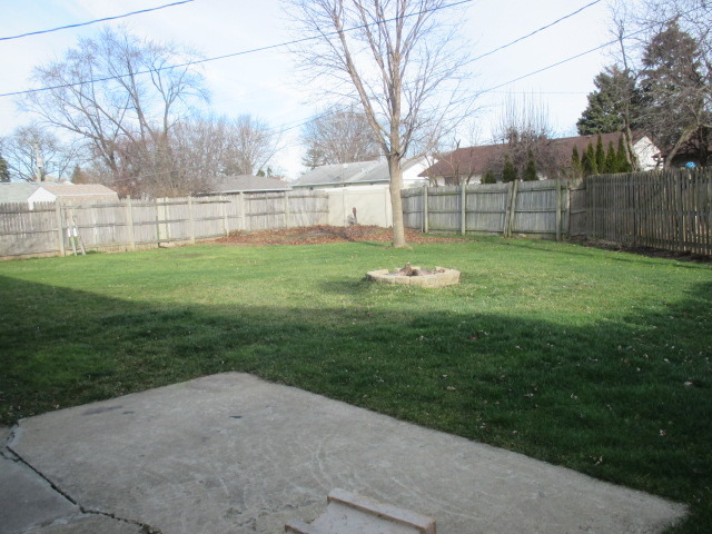 1251 Post Road Aurora, IL 60506 - Photo 9 of 10