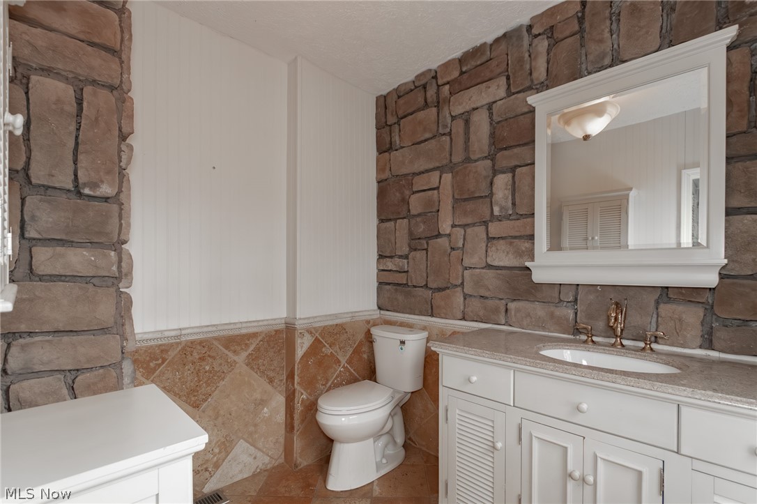30200 Ridge Road Wickliffe, OH 44092 - Photo 23 of 43 1st Floor