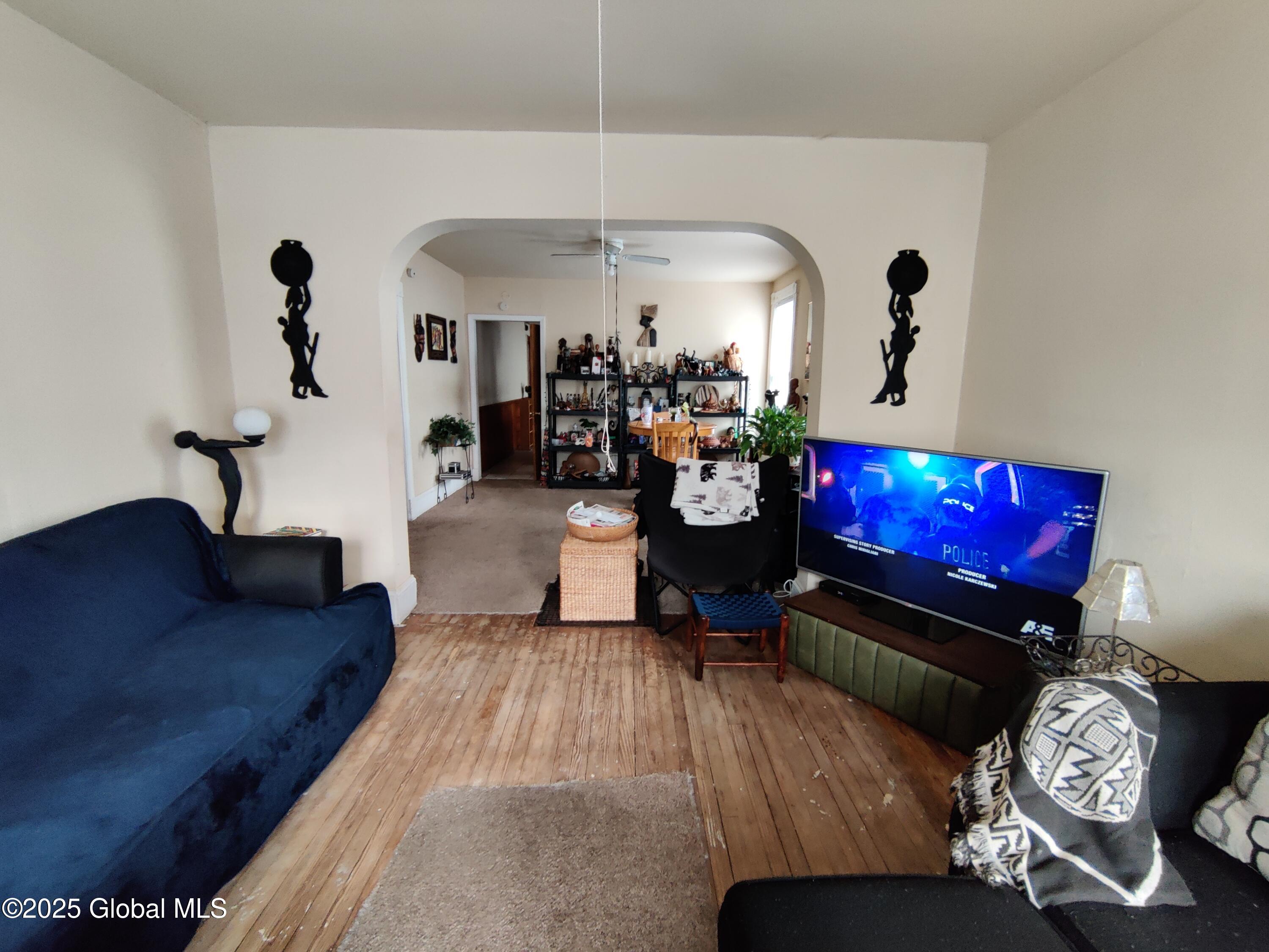 113 Degraff Street Schenectady, NY 12308 - Photo 9 of 39 IMG_20250414_175949