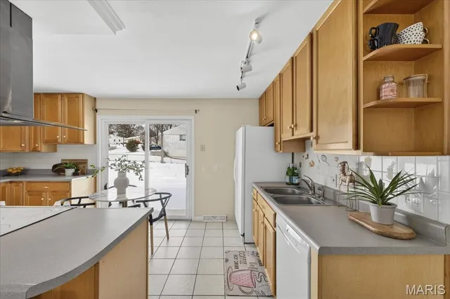 $315,000 | 609 Auber Drive, Manchester, MO 63011