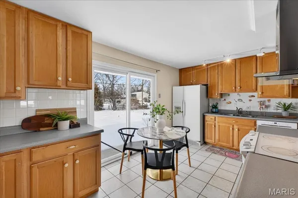 $299,900 | 609 Auber Drive, Manchester, MO 63011