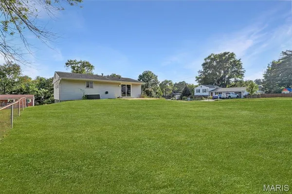 $299,900 | 609 Auber Drive, Manchester, MO 63011