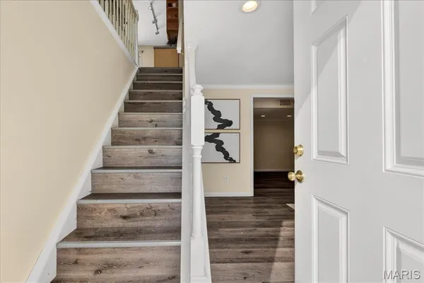 $299,900 | 609 Auber Drive, Manchester, MO 63011