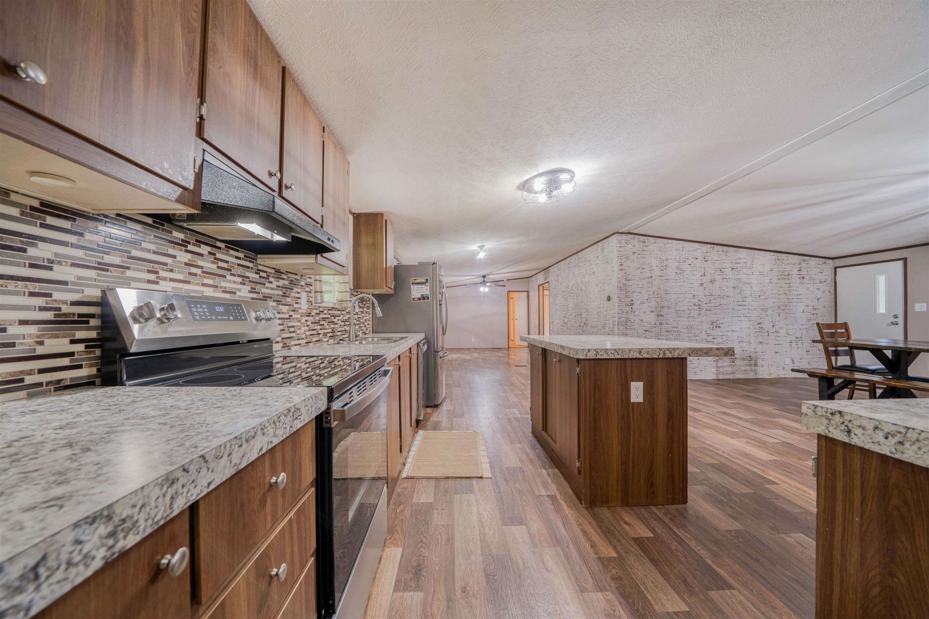 629 East Stand Pipe Road Marshall, TX 75670 - Photo 5 of 34 Gallery Image 5