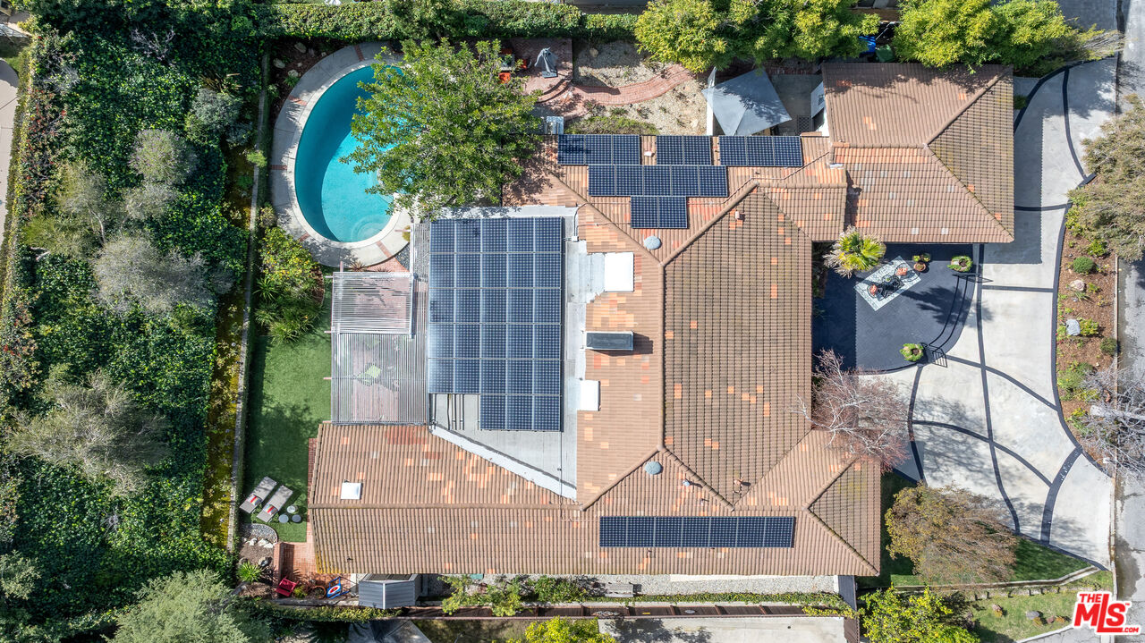 16012 Meadowcrest Road Sherman Oaks, CA 91403 - Photo 50 of 52 an aerial view of a house