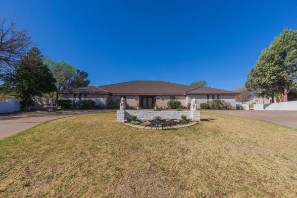 $409,000 | 3 Sandstone Drive, Borger, TX 79007