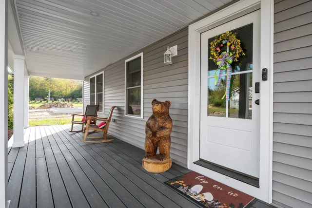 $695,000 | 21 Melina's Way, Thornton, NH 03285